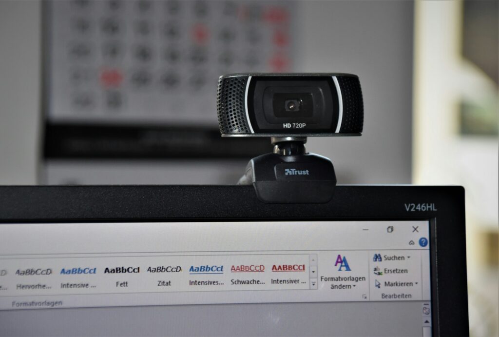 Management and Configuration of Cameras of WebcamXP 5